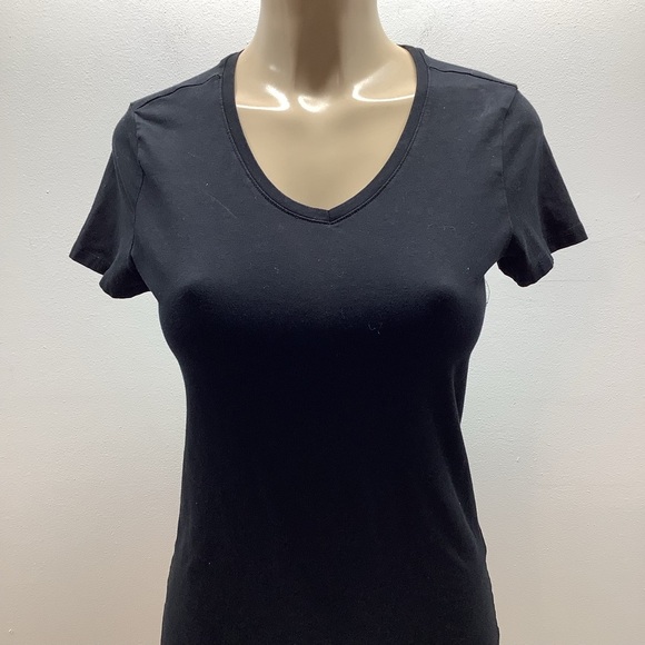 Primark Size Small Black Short Sleeve V-Neck Tee. Preloved - Picture 6 of 6